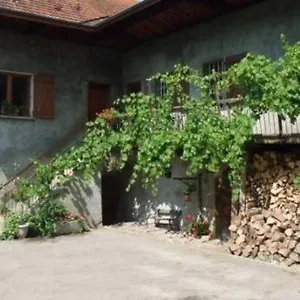 le-domaine-du-grand-cellier-gites-appartement-en-savoie.hotels-rhonealpes.com/