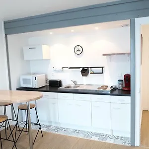  Appartement T2 Clair Et Cosy